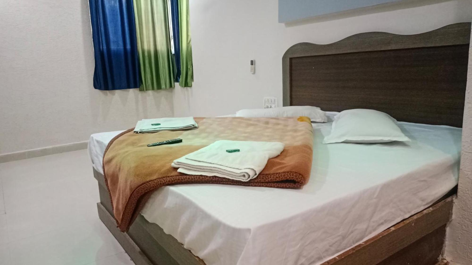 New Hotel Rajvihar Пачмарай Экстерьер фото