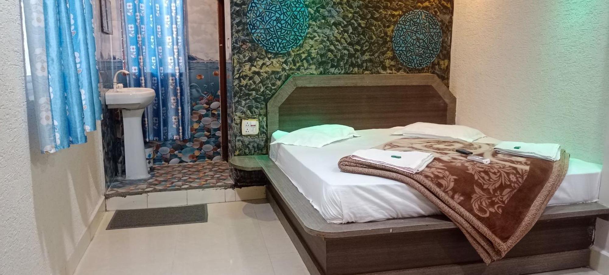New Hotel Rajvihar Пачмарай Экстерьер фото